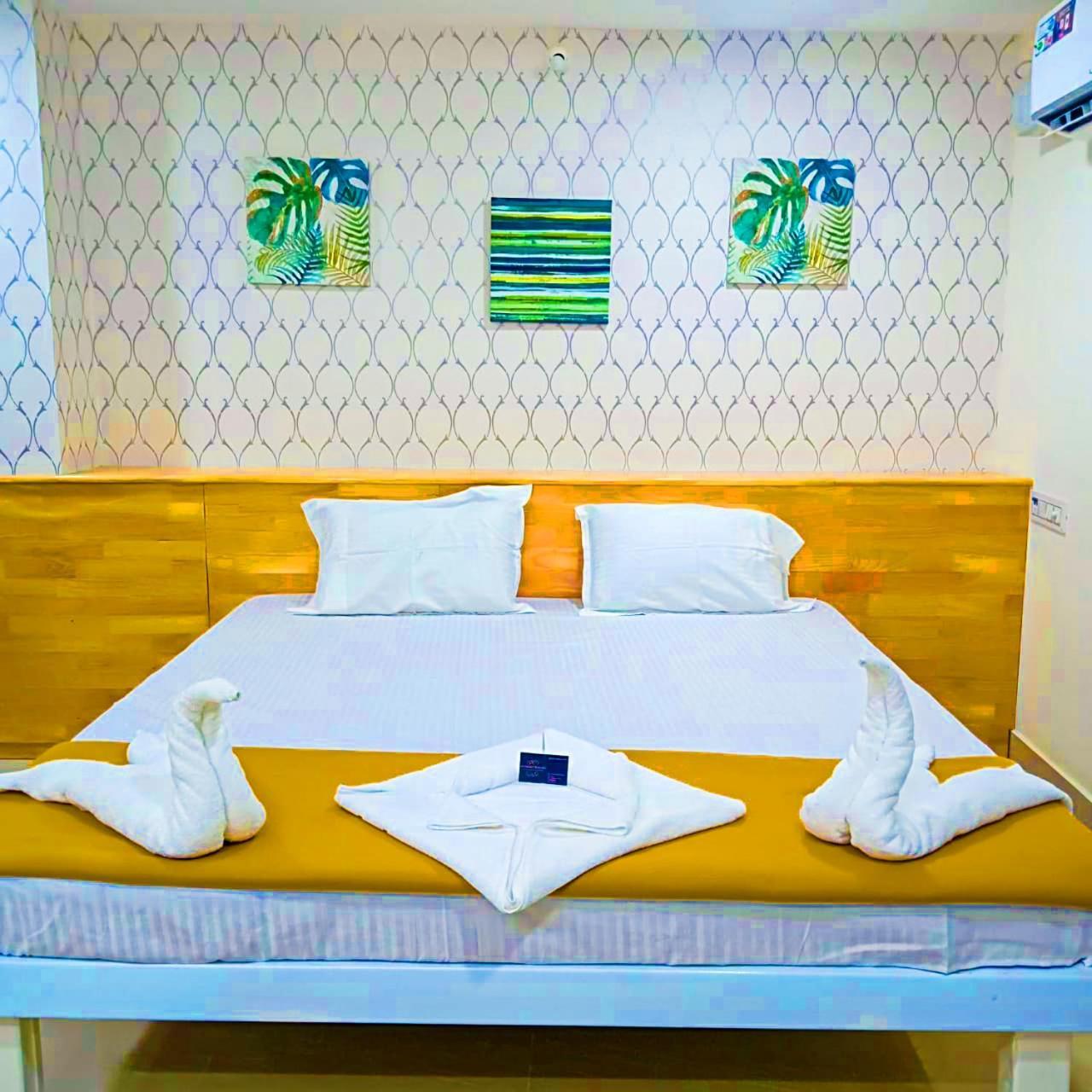 Aditi Rooms Tiruchirappalli 外观 照片