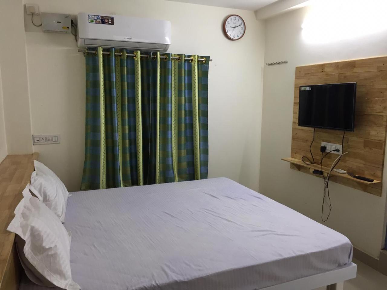 Aditi Rooms Tiruchirappalli 外观 照片